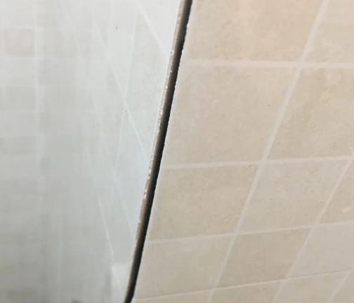 柘荣瓷砖空鼓维修公司分享阳台瓷砖脱落的修复过程可以分为以下几个步骤